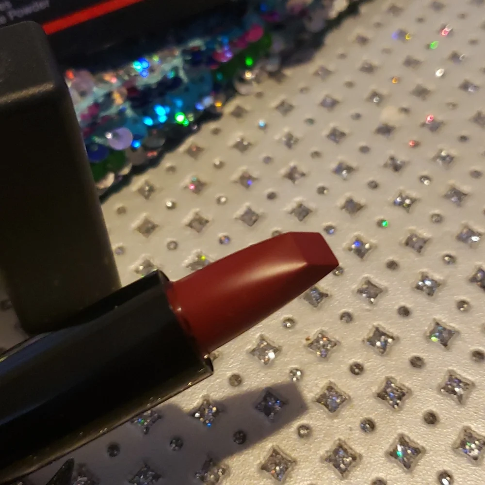 ❇️🧚‍♀️EXOTIC RED Shiseido MINI ModernMatte Powder Lipstick NWT
